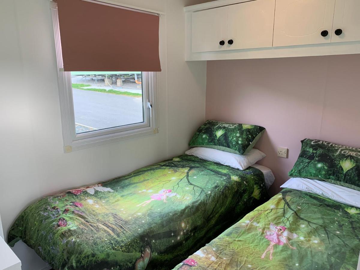 Delightful 3 Bedroom Holiday Home With Balcony Overlooking Fields And A Stream Gisburn Eksteriør billede